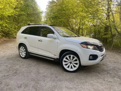 Gebraucht Kia Sorento Spirit 197 PS (144 kW) 2011 Weiß SUV