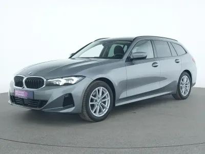 Usata BMW 318 Comfort Edition 156 CV (114 kW) 2024 Grigio Berlina