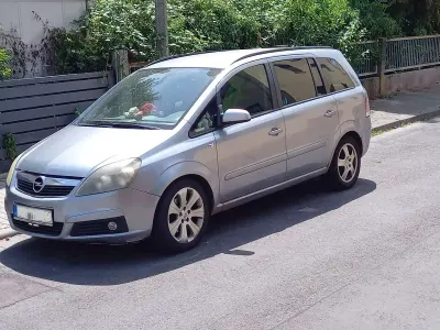 Gebraucht Opel Zafira Catch Me 150 PS (110 kW) 2007 Silber Van / Kleinbus