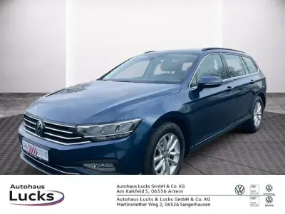 Gebraucht VW Passat Business 150 PS (110 kW) 2023 Aquamarinblau (metallic) Kombi