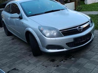 Opel Astra GTC