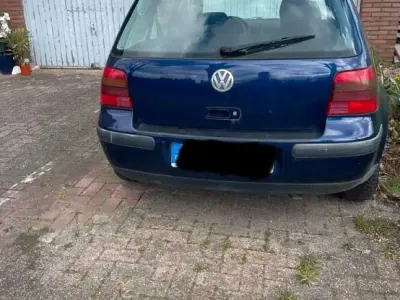 Gebraucht VW Golf IV 75 PS (55 kW) 2001 Blau Limousine