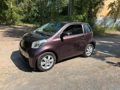 Gebraucht Toyota iQ 68 PS (50 kW) 2009 Violet Kleinwagen