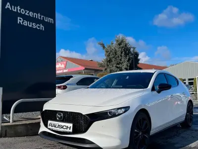 Neu Mazda 3 Homura-Line 140 PS (102 kW) 2026 Weiß Limousine