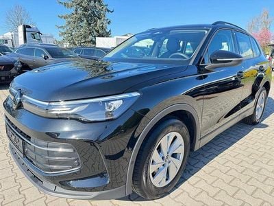 Gebraucht VW Tiguan Life 150 PS (110 kW) 2025 Schwarz SUV
