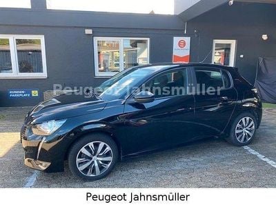 Gebraucht Peugeot 208 Active 101 PS (74 kW) 2023 Schwarz Kleinwagen
