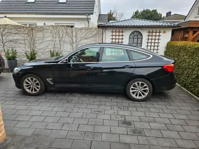 Gebraucht BMW 320 184 PS (135 kW) 2014 Schwarz Limousine