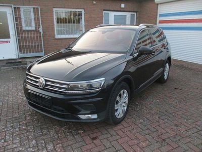 Schwarz Gebraucht 2017 VW Tiguan Sound SUV | 12.990 €