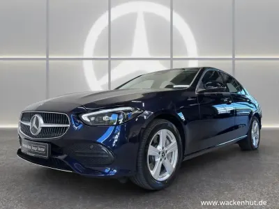 Gebraucht Mercedes C300e Avantgarde 204 PS (150 kW) 2022 Blau Limousine