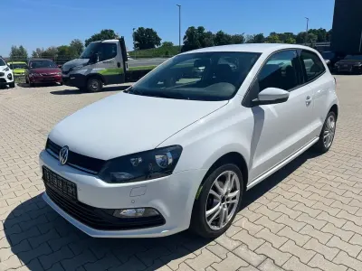 Gebraucht VW Polo Trendline 60 PS (44 kW) 2015 Weiß Kleinwagen