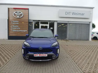 Gebraucht Toyota Yaris Cross 116 PS (85 kW) 2023 Dark blue m m SUV