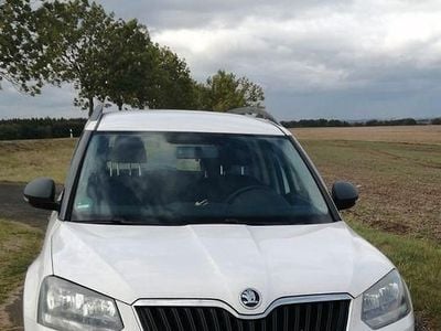 Usata Skoda Yeti Active 105 CV (77 kW) 2014 Bianco SUV