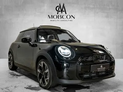 Używany Mini Cooper Classic 156 KM (114 kW) 2025 Czarny Hatchback
