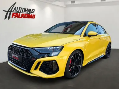 Gebraucht Audi RS3 Sport 400 PS (294 kW) 2022 Gelb Limousine