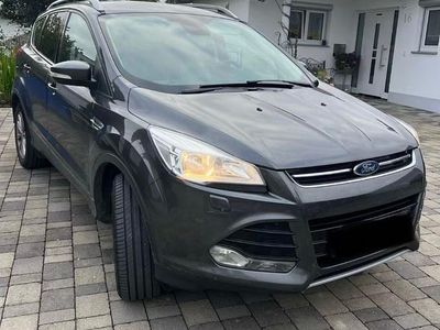 Gebraucht Ford Kuga SYNC Edition 179 PS (131 kW) 2016 Grau SUV