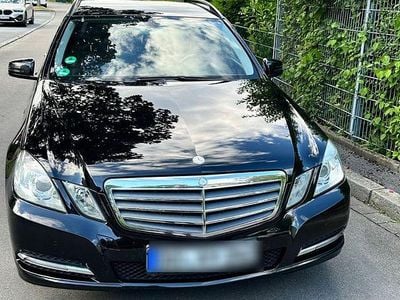 Mercedes E200