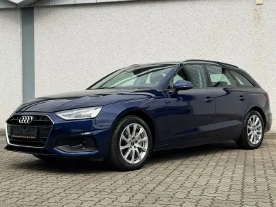 Gebraucht Audi A4 Sport 204 PS (150 kW) 2023 Blau Kombi