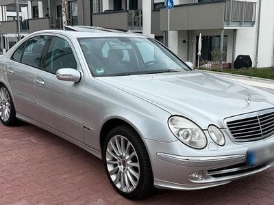 Gebraucht Mercedes E320 Avantgarde 224 PS (164 kW) 2007 Silber Limousine