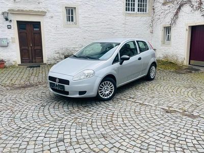 Gebraucht Fiat Punto 69 PS (50 kW) 2012 Silber Kleinwagen
