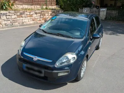 Gebraucht Fiat Punto Evo 69 PS (50 kW) 2011 Blau Kleinwagen