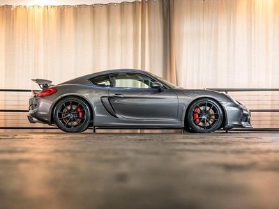 Porsche Cayman GT4