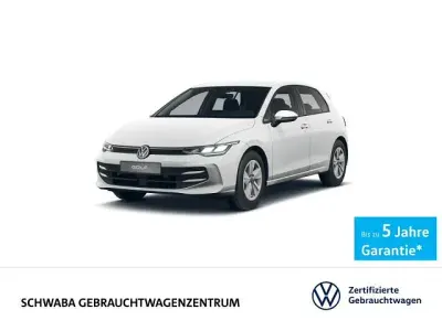 Gebraucht VW Golf VIII Life 116 PS (85 kW) 2025 Weiß Limousine