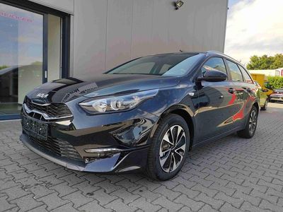 Gebraucht Kia Ceed Sportswagon Gold 140 PS (102 kW) 2024 Schwarz Kombi