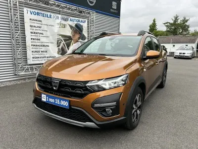 Gebraucht Dacia Sandero Comfort 101 PS (74 kW) 2022 Braun metallic