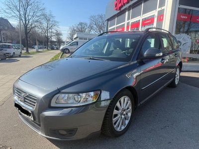 Gebraucht Volvo V50 136 PS (100 kW) 2010 Grau Kombi