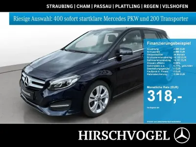 Używany Mercedes B200 Urban 136 KM (100 kW) 2018 Niebieski Minivan
