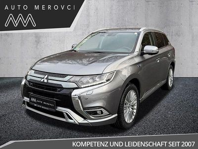 Grau Gebraucht 2020 Mitsubishi Outlander Plus SUV | 23.699 € (Etwas zu teuer)
