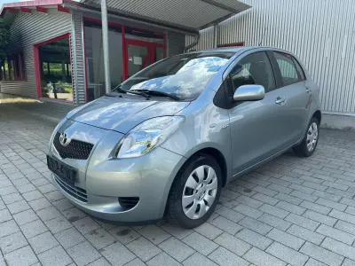 Brugt Toyota Yaris 90 HK (66 kW) 2007 Grå Hatchback