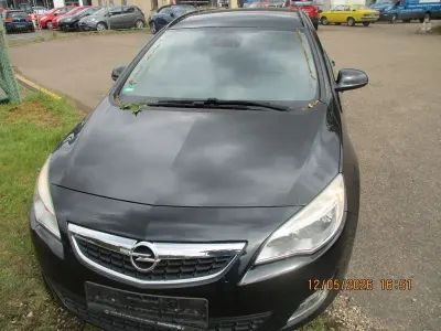 Occasion Opel Astra 110 ch (80 kW) 2012 Noir Break