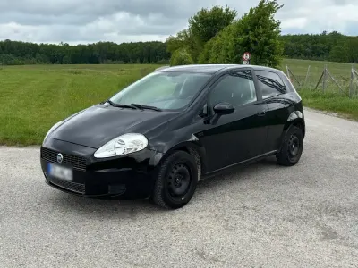 Gebraucht Fiat Grande Punto 65 PS (47 kW) 2009 Schwarz Kleinwagen