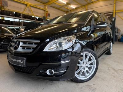 Usado Mercedes B200 136 HP (100 kW) 2011 Preto Monovolume
