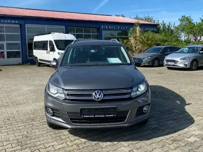 Gebraucht VW Tiguan Life 179 PS (131 kW) 2013 Grau SUV