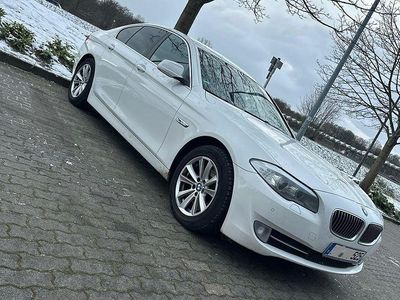 Gebraucht BMW 525 218 PS (160 kW) 2013 Weiß Limousine