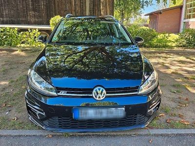 Usata VW Golf VII R-line 150 CV (110 kW) 2020 Nero Station wagon