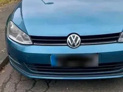 Gebraucht VW Golf VII 122 PS (89 kW) 2013 Blau Limousine