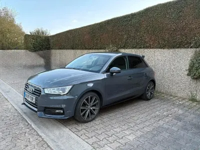 Gebraucht Audi A1 Sportback Ambition 95 PS (69 kW) 2016 Grau Kleinwagen