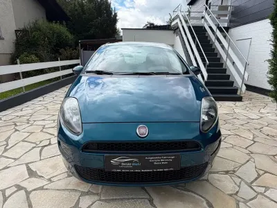 Gebraucht Fiat Punto 69 PS (50 kW) 2013 Blau Kleinwagen
