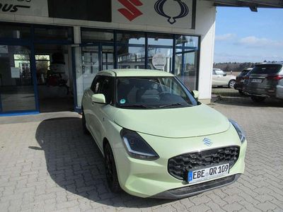 Gebraucht Suzuki Swift Comfort+ 83 PS (61 kW) 2024 Cool yellow Kleinwagen