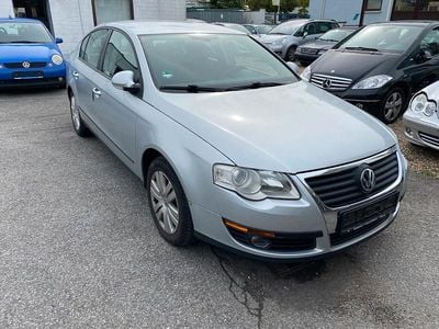 Silber Gebraucht 2005 VW Passat Trendline Kombi | 1.999 € (Fairer Preis)