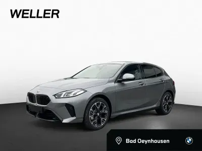 Ny BMW 120 Comfort Edition 170 HK (125 kW) 2025 Sort Hatchback