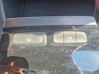 Second-hand Opel Mokka-e 100 kW (136 CP) 2022 Alb SUV