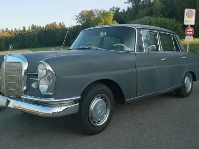Gebraucht Mercedes 220 110 PS (80 kW) 1963 Grau Limousine