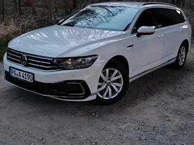Weiß Gebraucht 2021 VW Passat GTE Kombi | 20.000 € (Teuer)