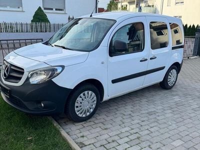 Mercedes Citan 111