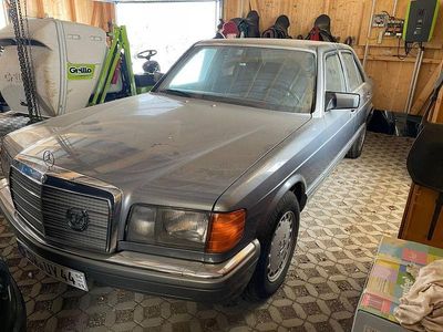 Silber Gebraucht 1988 Mercedes 300 Limousine | 15.555 €