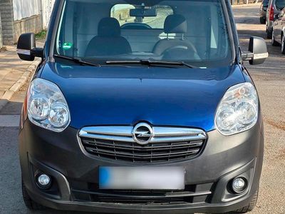 Gebraucht Opel Combo 90 PS (66 kW) 2015 Blau Van / Kleinbus